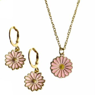 Buy any 3 Tiaraa Jewellery @ Rs 499 (Code: BR3)